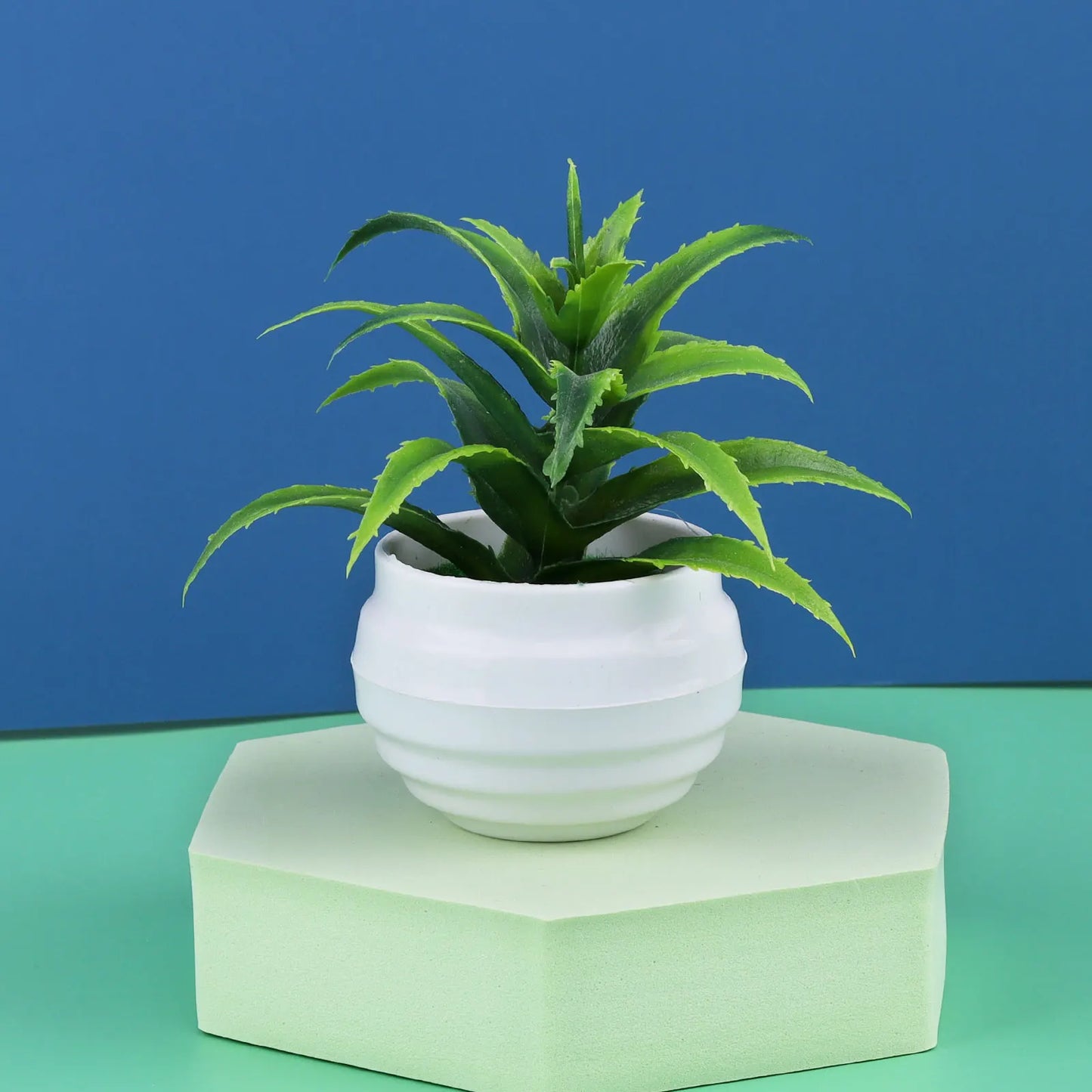 Mini Artificial Aloe Vera Bonsai Small Simulation Tree Potted Artificial Flower Desk Potted Ornaments Home Decoration Crafts
