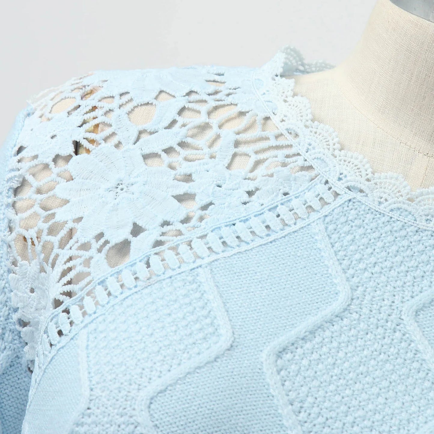 Elegant Lace Embroidered Hollow Knitting Sweater Women Casual Long Sleeve Solid Jumper Tops 2023 Fashion O-neck Loose Pullovers