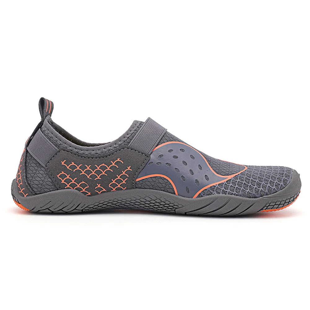Sports Water Sneakers Slip-on Swimming Sneaker Shoes Non-slip Breathable Drain Hole Design Lightweight for Adults Unisex