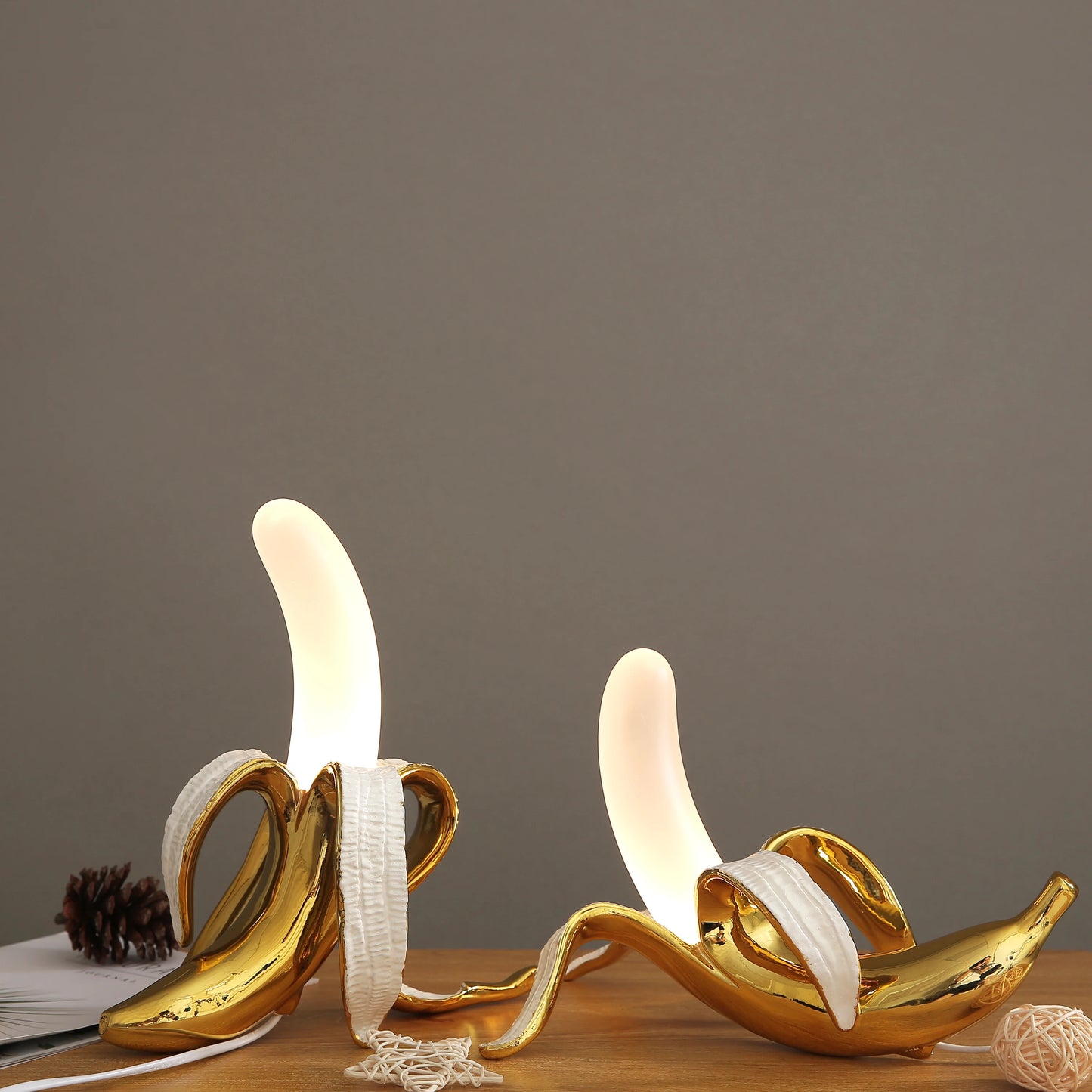 Modern Banana Table Lamps Resin Living Room Desk Light Bedroom Bedside Lamp Led Glass Night light Home Decor Luminaria