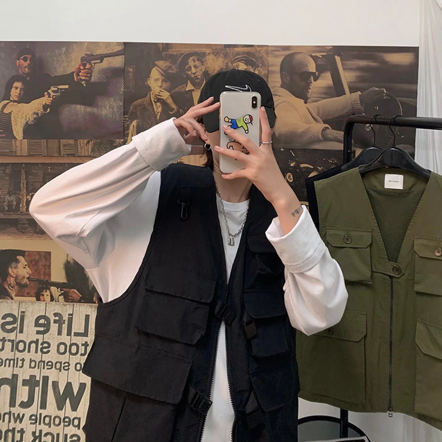 Men's Sleeveless Vest Coat Streetwear V Neck Zip Up Cargo Vest Jacket With Pockets Harajuku Solid Color Basic Cardigan Vest