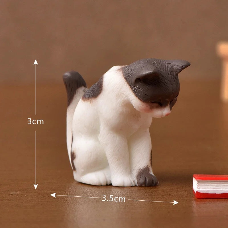 Cute Figurines Miniature Cartoon Animal Cat Resin Ornament Micro Landscape Kawaii Desk Accessories For Decoration Home Kids Gift