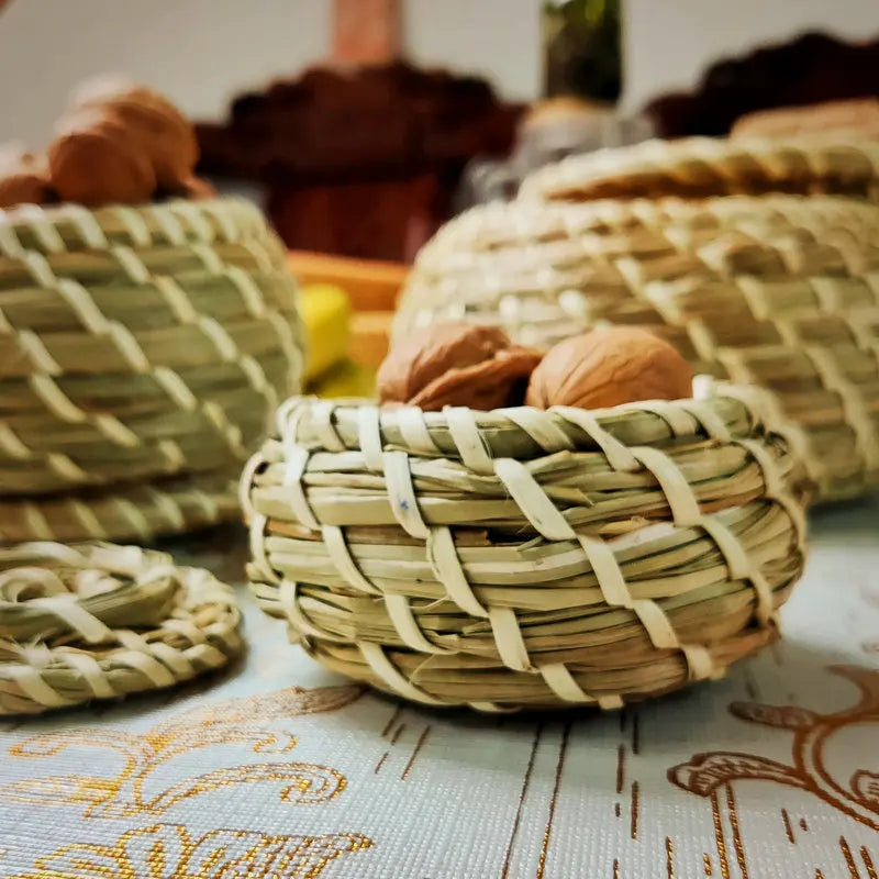 Rattan Storage Basket with Lid Round Woven Pot Organizer for Dried Fruit Nuts Tea Bag 3 Sizes Container Rustic for Home Kitchen