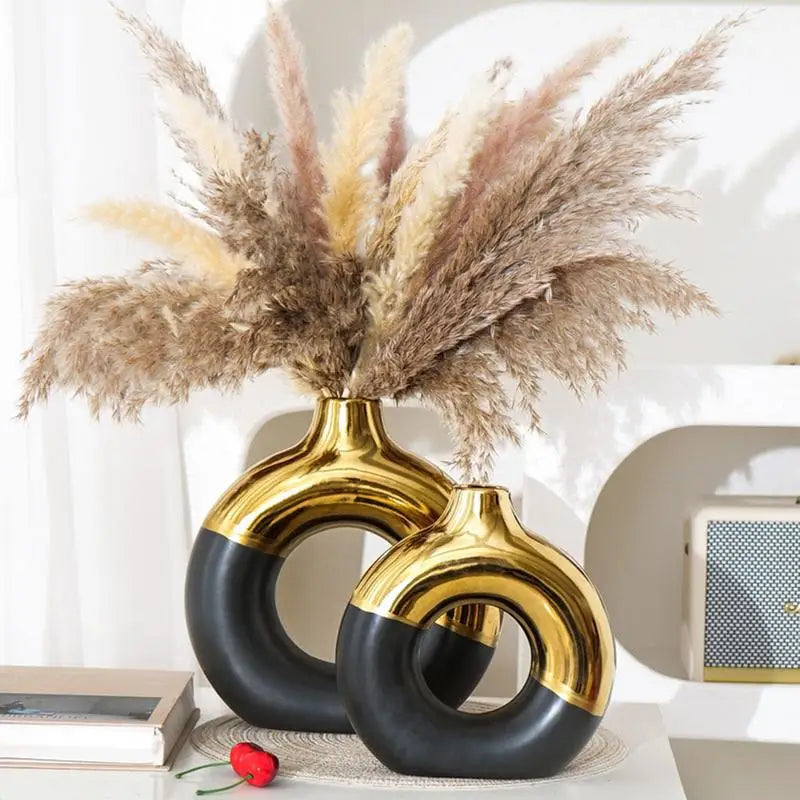 Circle Ceramic Vase Bohemian Decor Circle Pampas Grass Vase Modern Donut Vase Table Centerpieces for Bedroom Living Room