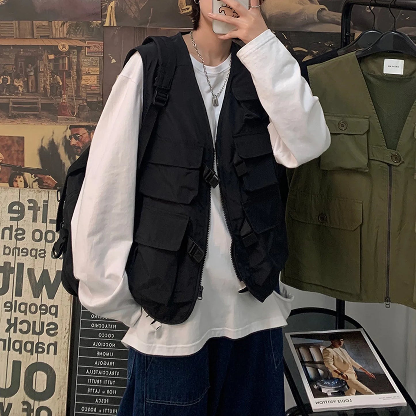 Men's Sleeveless Vest Coat Streetwear V Neck Zip Up Cargo Vest Jacket With Pockets Harajuku Solid Color Basic Cardigan Vest